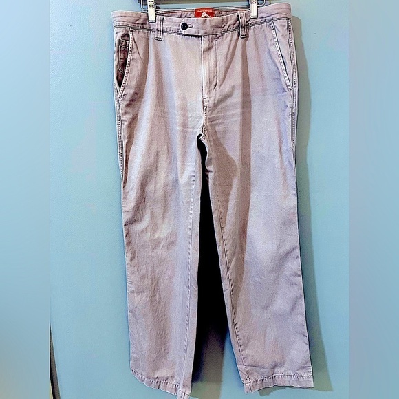 Tommy Bahama men's kacki slacks size 35x32 - Picture 1 of 8